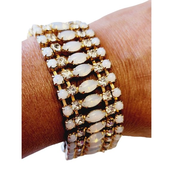 Vintage Beautiful Opalescent Rhinestone Bracelet (A2236) - Picture 2 of 5